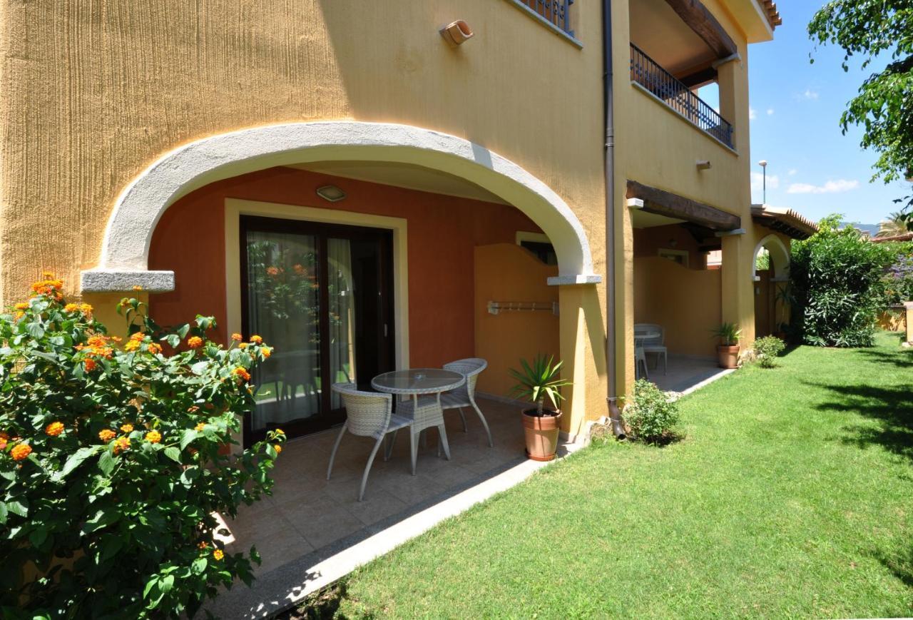 Hotel Il Girasole Villasimius Exterior foto