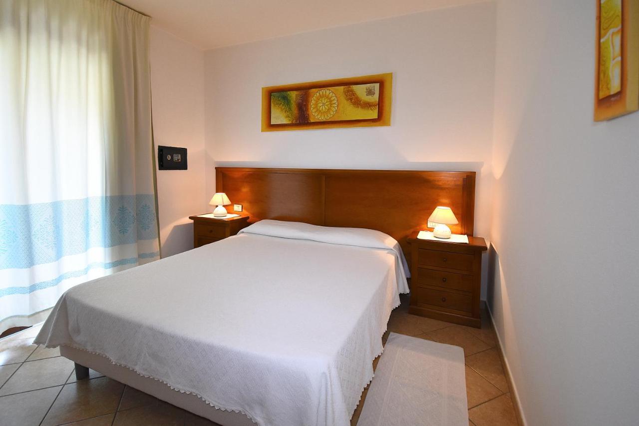 Hotel Il Girasole Villasimius Exterior foto