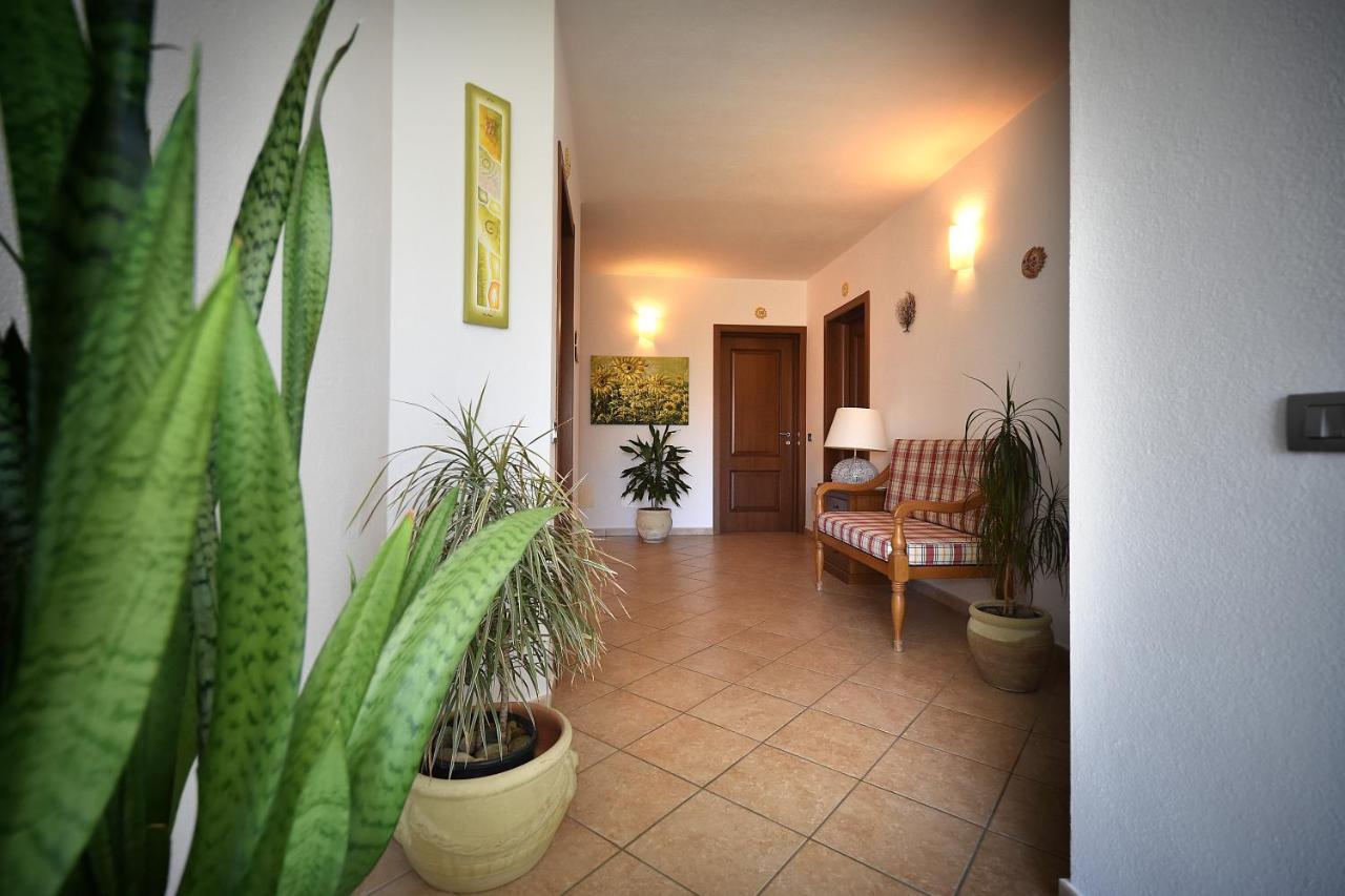 Hotel Il Girasole Villasimius Exterior foto