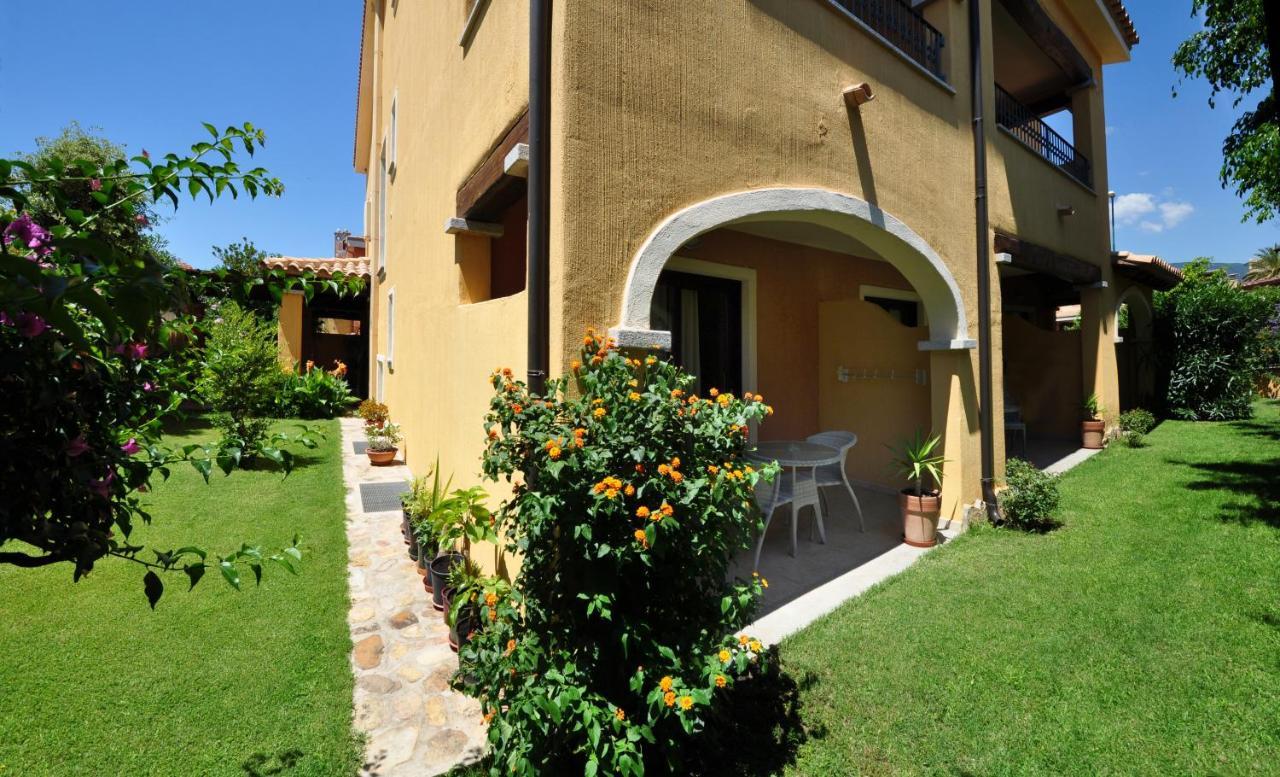 Hotel Il Girasole Villasimius Exterior foto