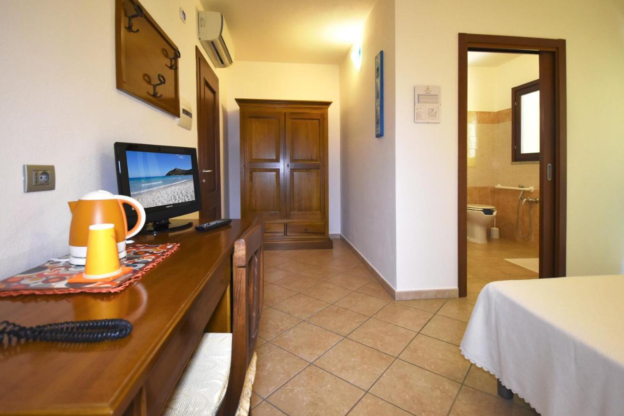Hotel Il Girasole Villasimius Exterior foto