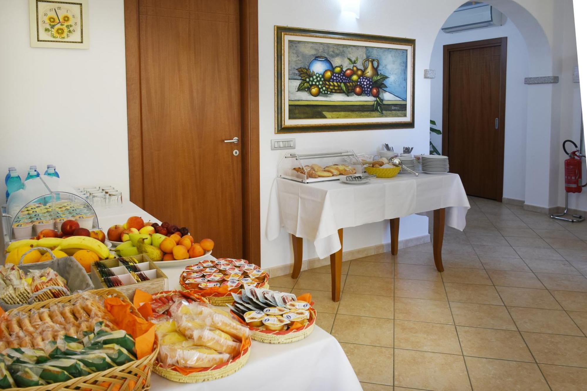 Hotel Il Girasole Villasimius Exterior foto